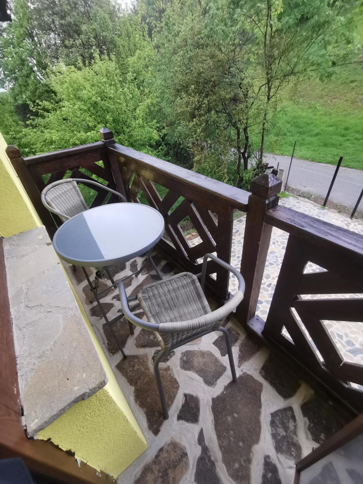 Yellow House برانْ الغرفة الصورة